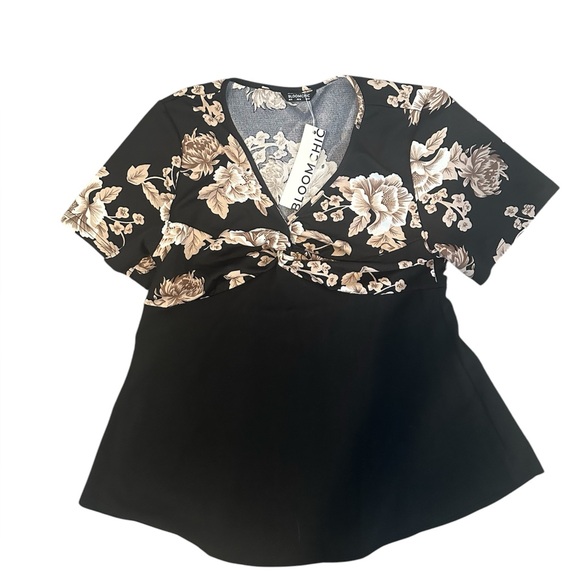 NWT Bloomchic Floral Twist Front Asymmetrical Hem T-shirt Size 12/L - Picture 7 of 8